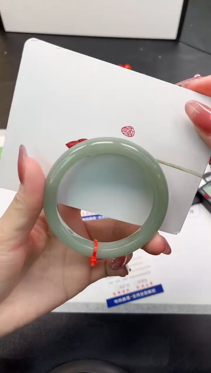 【闪购商品】石英质玉手镯未镶嵌264-56