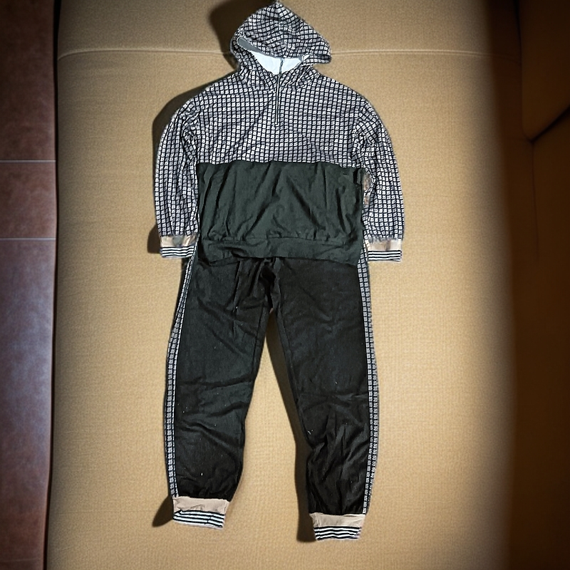 9319格子拼黑休闲套装