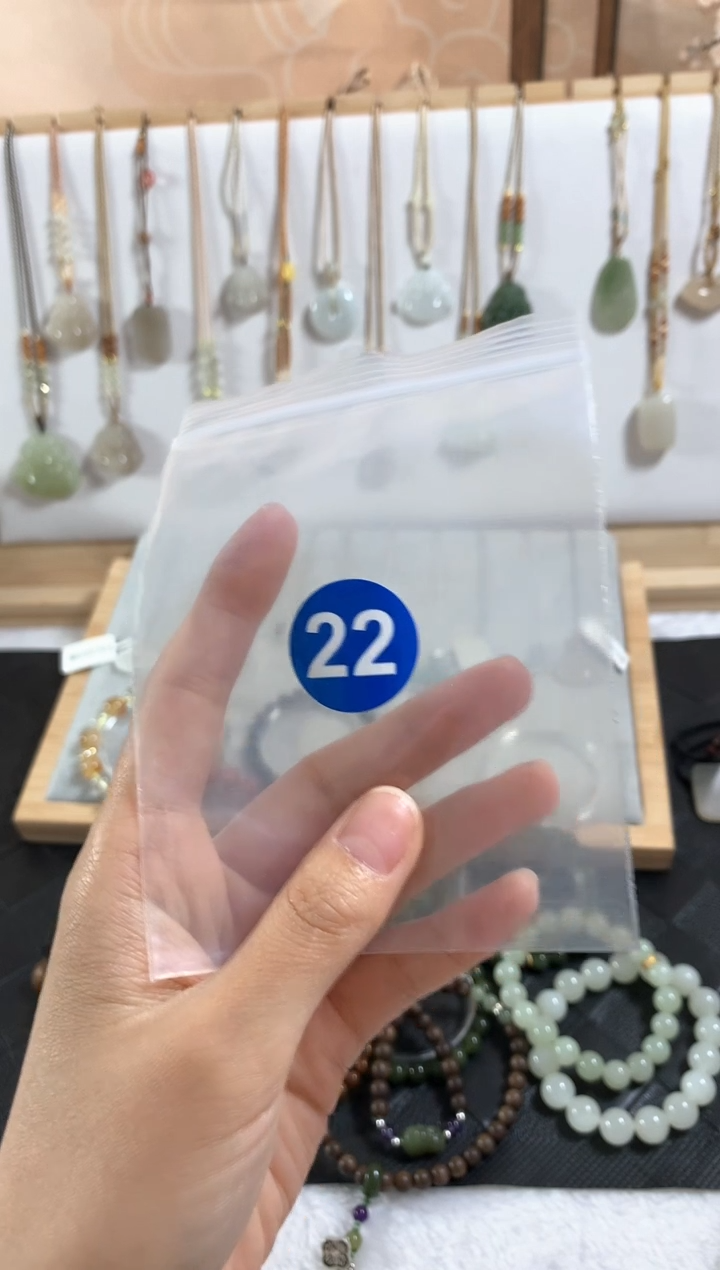 手串未镶嵌和田玉手串4