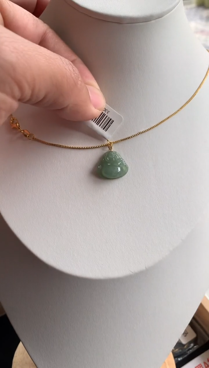 颈饰18K金镶嵌翡翠1