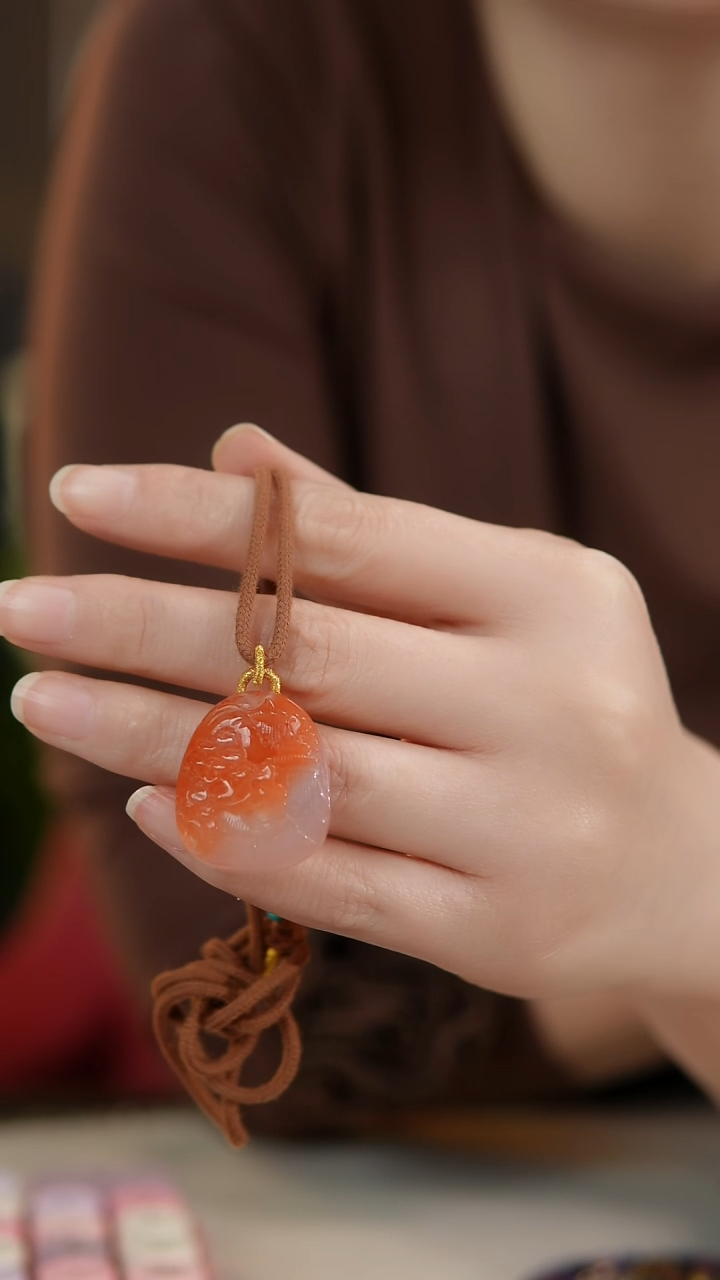 颈饰未镶嵌南红玛瑙南红吊坠