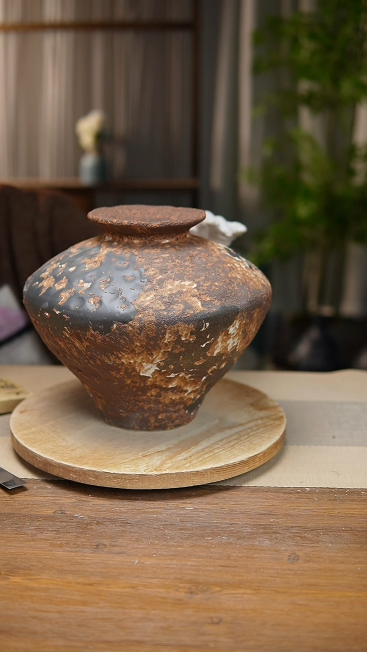 【闪购商品】陶瓷花器诧寂棕大飞碟