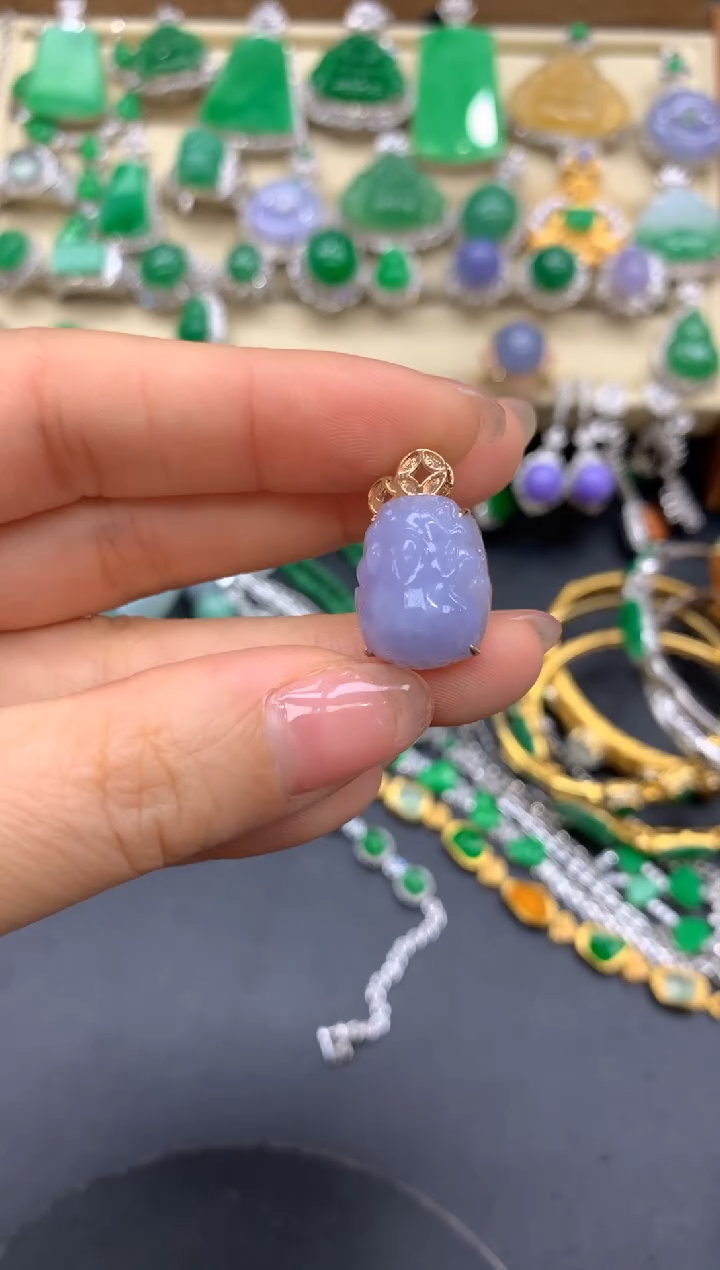 【闪购商品】翡翠颈饰18K金镶嵌115-中国好珍宝