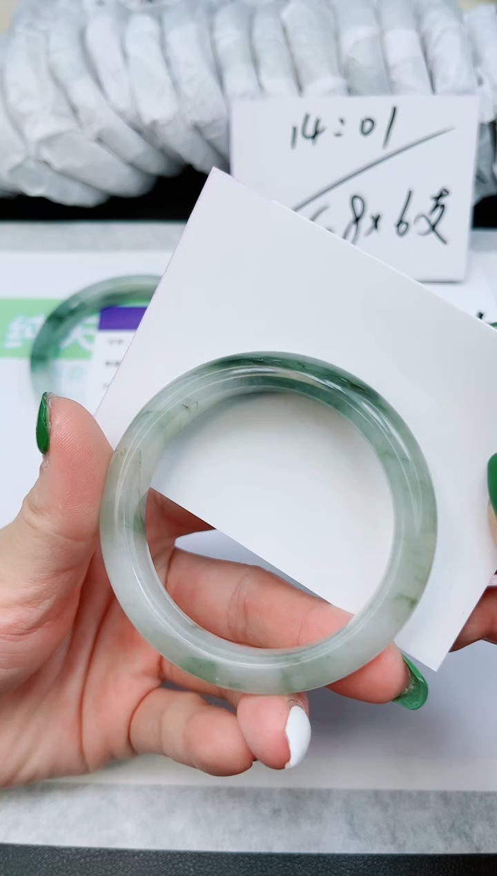 石英质玉手镯未镶嵌53-54