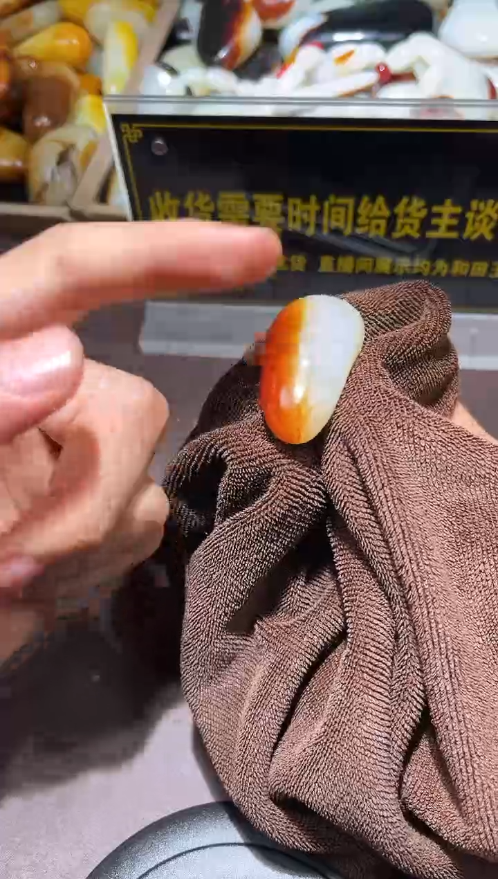 和田玉（子料）未镶嵌挂件YL-WW-6.2-33