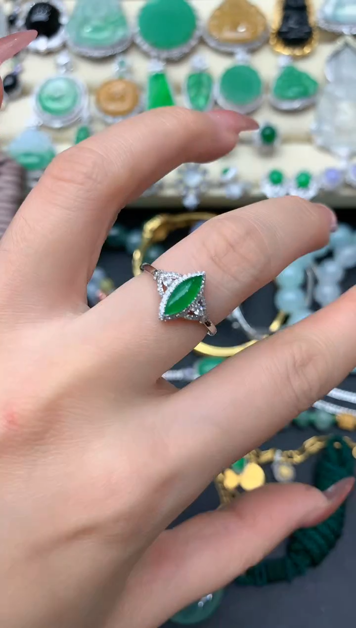 【闪购商品】翡翠戒指18K金镶嵌188-中国好珍宝