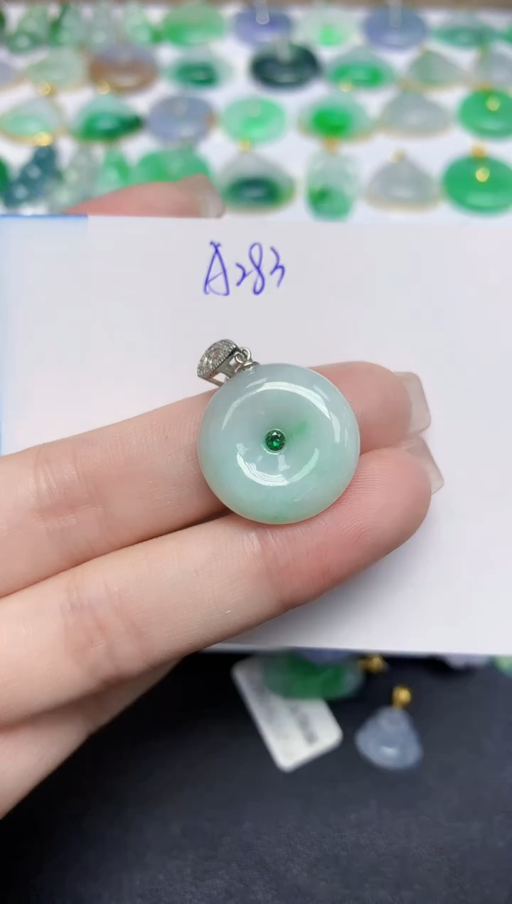 颈饰未镶嵌翡翠天然缅甸翡翠A货翡翠百元以上9元证书费自理