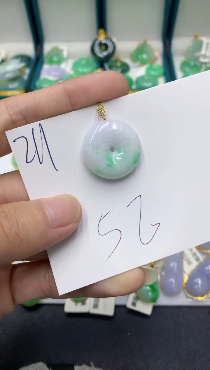 【闪购商品】翡翠颈饰18K金镶嵌翡翠