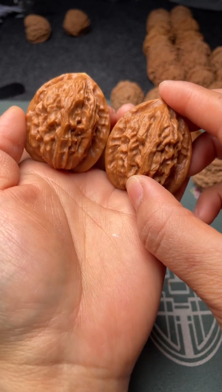 把件文玩核桃w168  大红袍 40尺