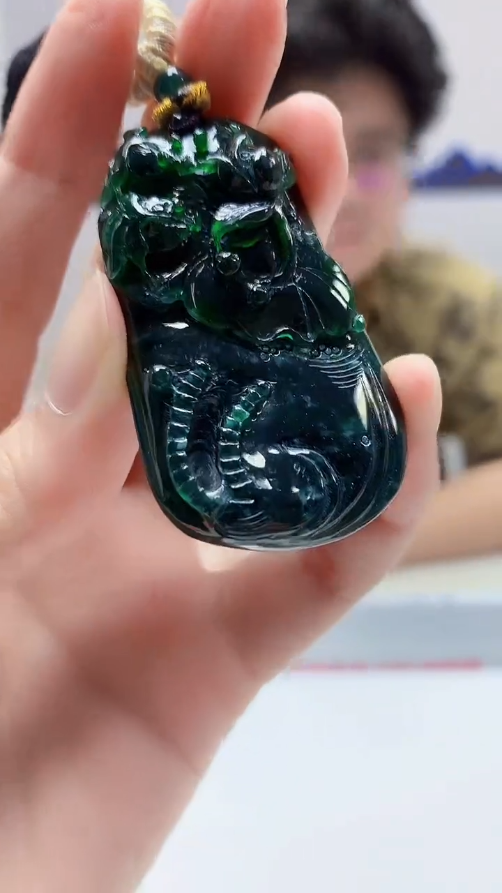 【闪购商品】定制翡翠未镶嵌4688zm-毛货挂件荷叶鱼298