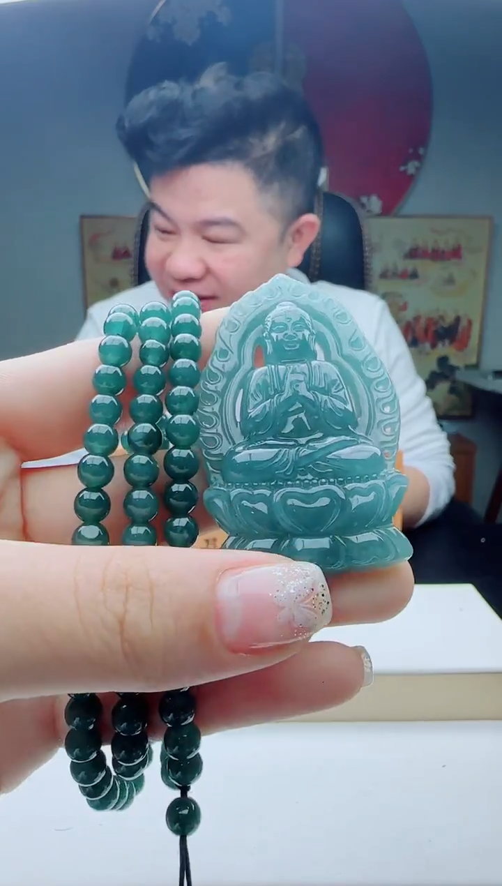 颈饰未镶嵌翡翠多样性发其一