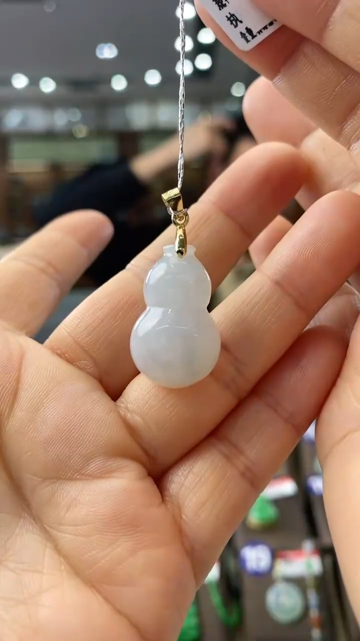 【闪购商品】翡翠颈饰银S925镶嵌葫芦