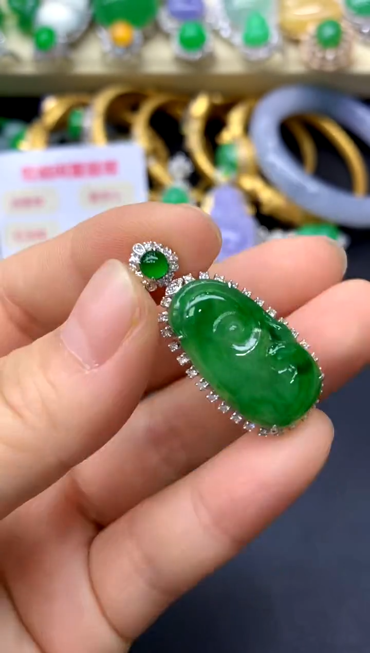 颈饰18K金镶嵌翡翠369-中国好珍宝