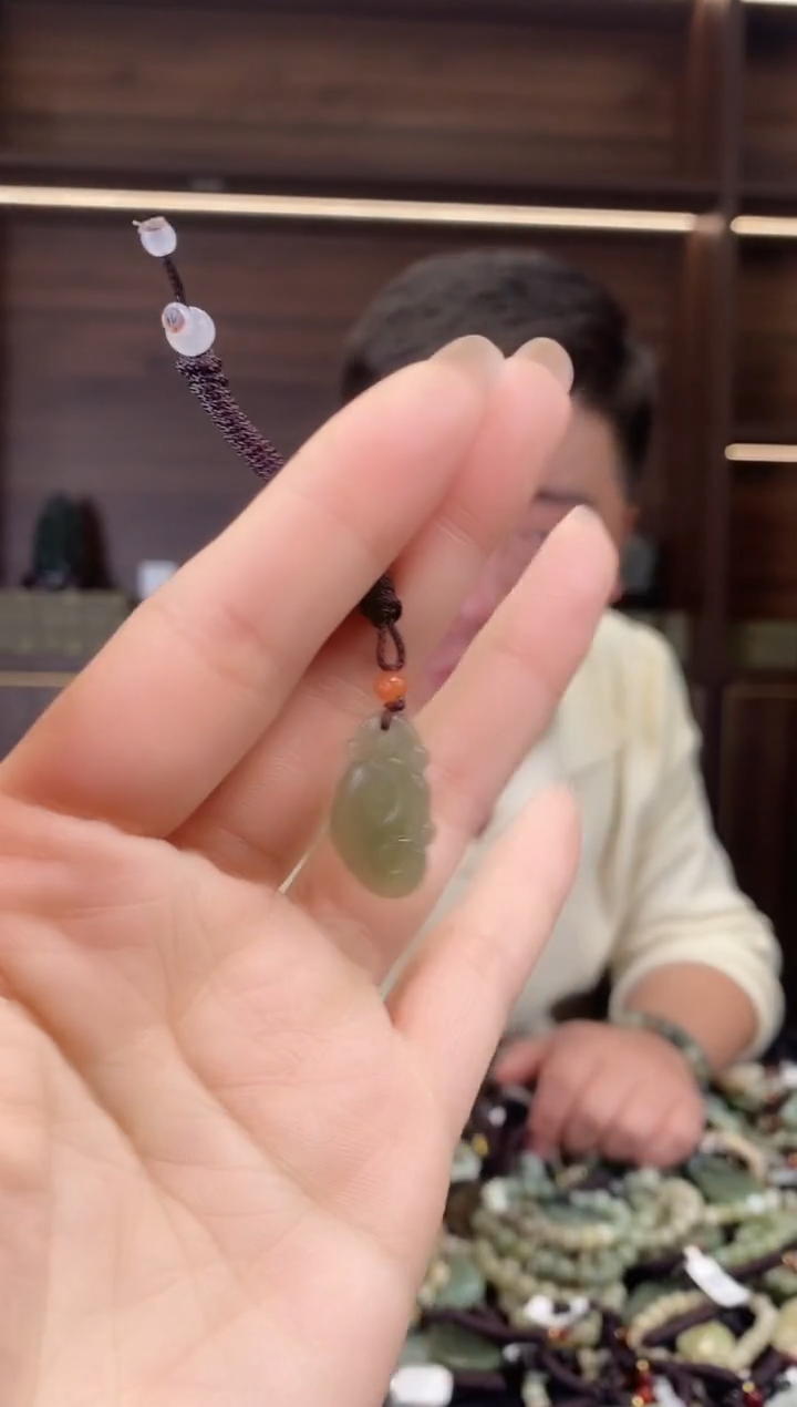 【闪购商品】和田玉颈饰未镶嵌多样性发货，拍一发一