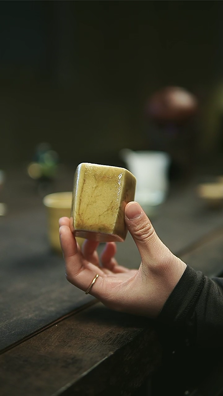 【闪购商品】云龙陶泥黄釉竹枝五方杯