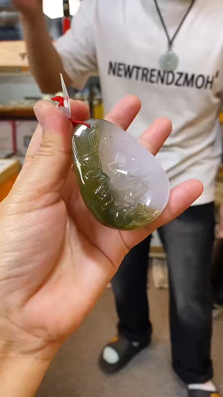 【闪购商品】翡翠颈饰未镶嵌挂件