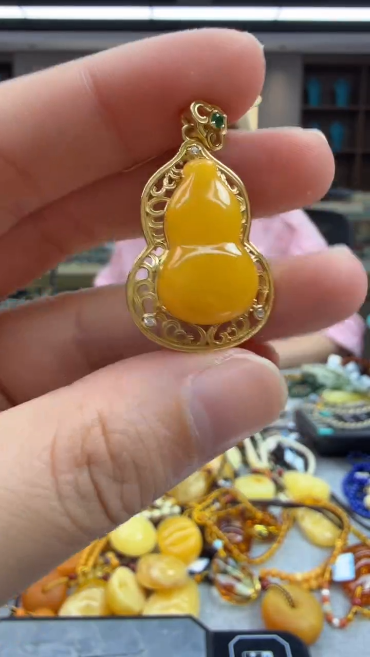 未镶嵌颈饰琥珀10秒拍号 假一罚三