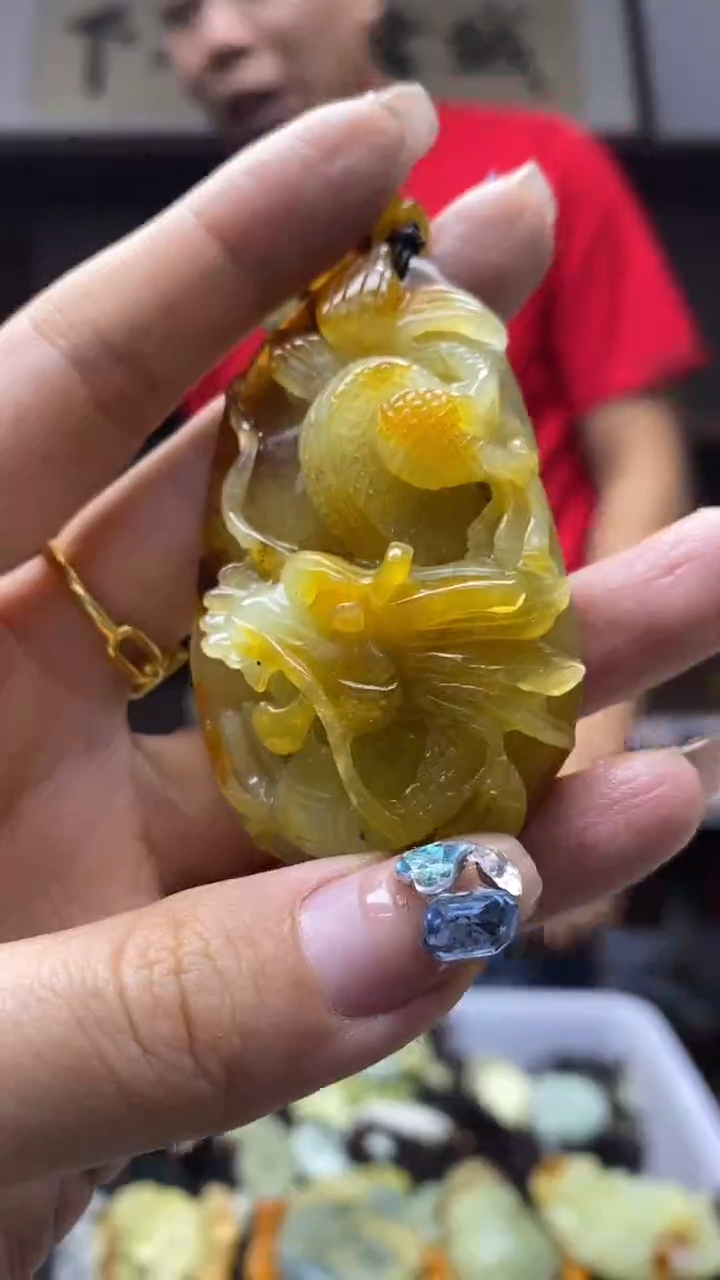 未镶嵌岫玉挂件 