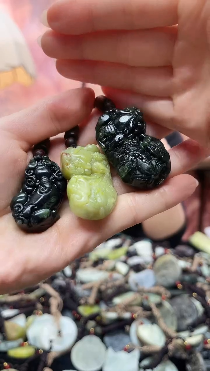 未镶嵌岫玉吊坠多样性发货 拍一发一