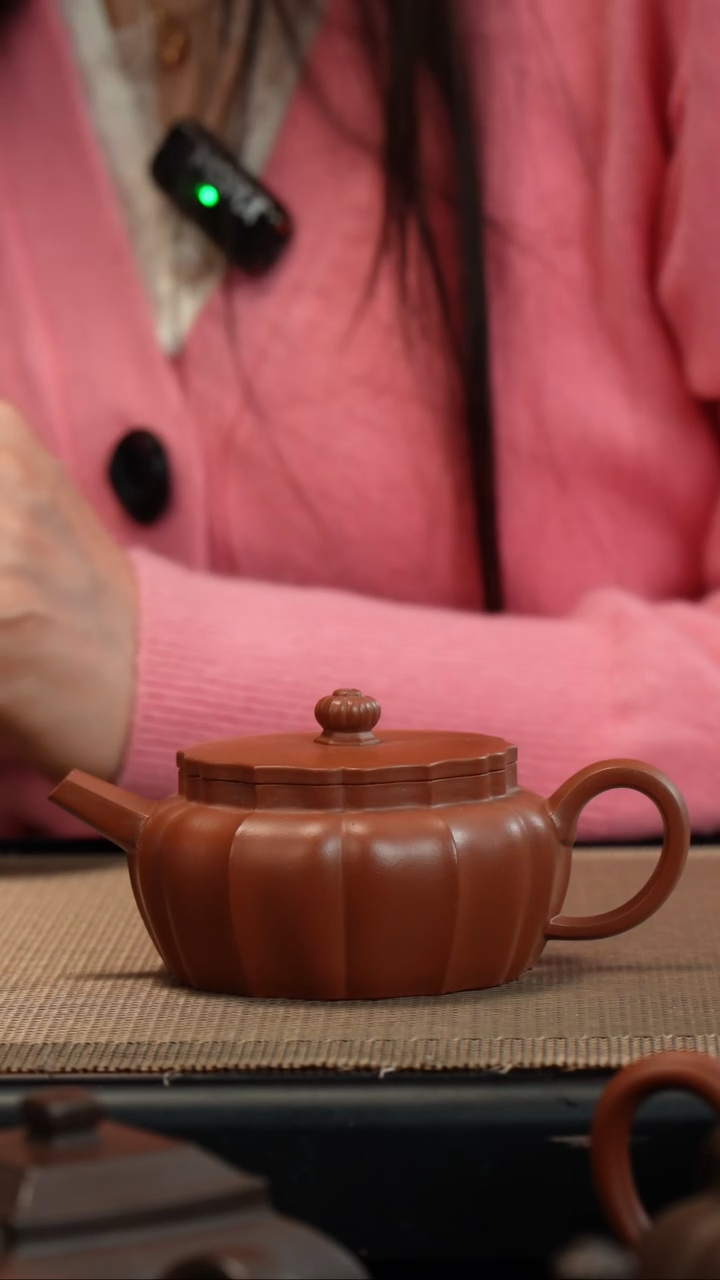 【闪购商品】紫砂茶壶生砂朱泥筋纹悦菱