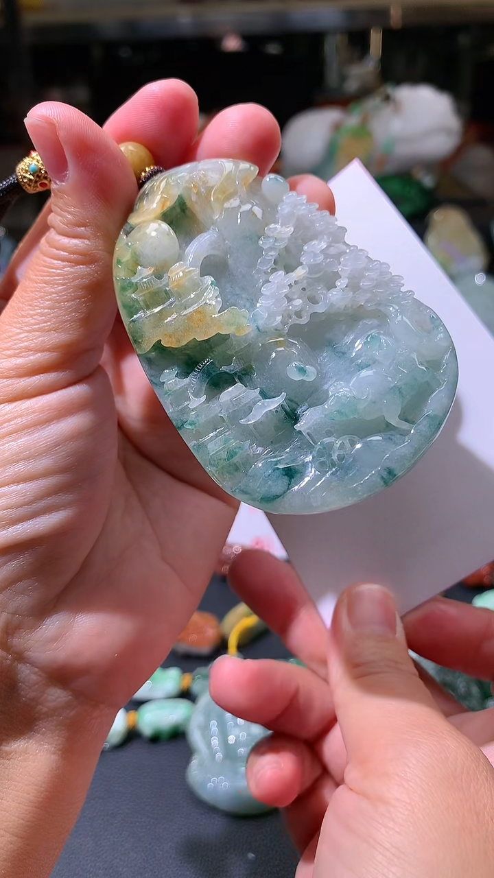 【闪购商品】翡翠颈饰未镶嵌挂件