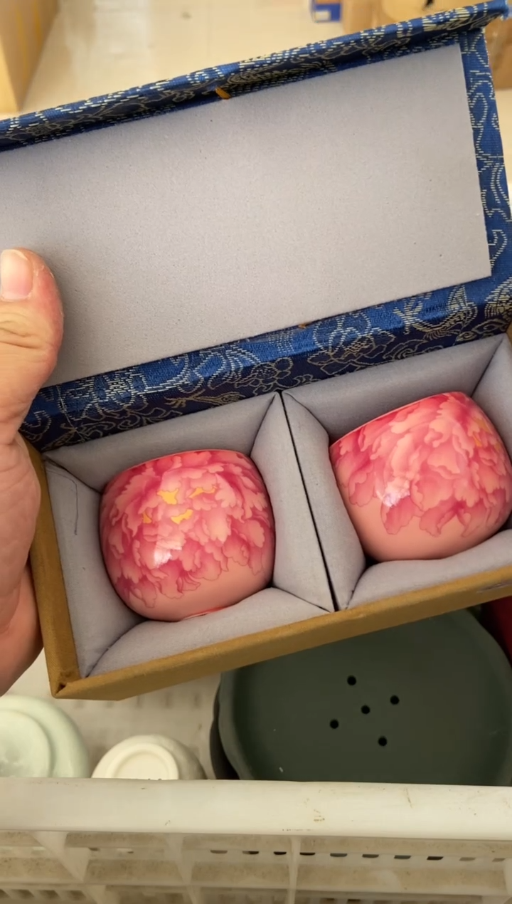 杯无运费险有瑕疵的摄影的产品有使用过的痕迹有点脏介意勿拍杯