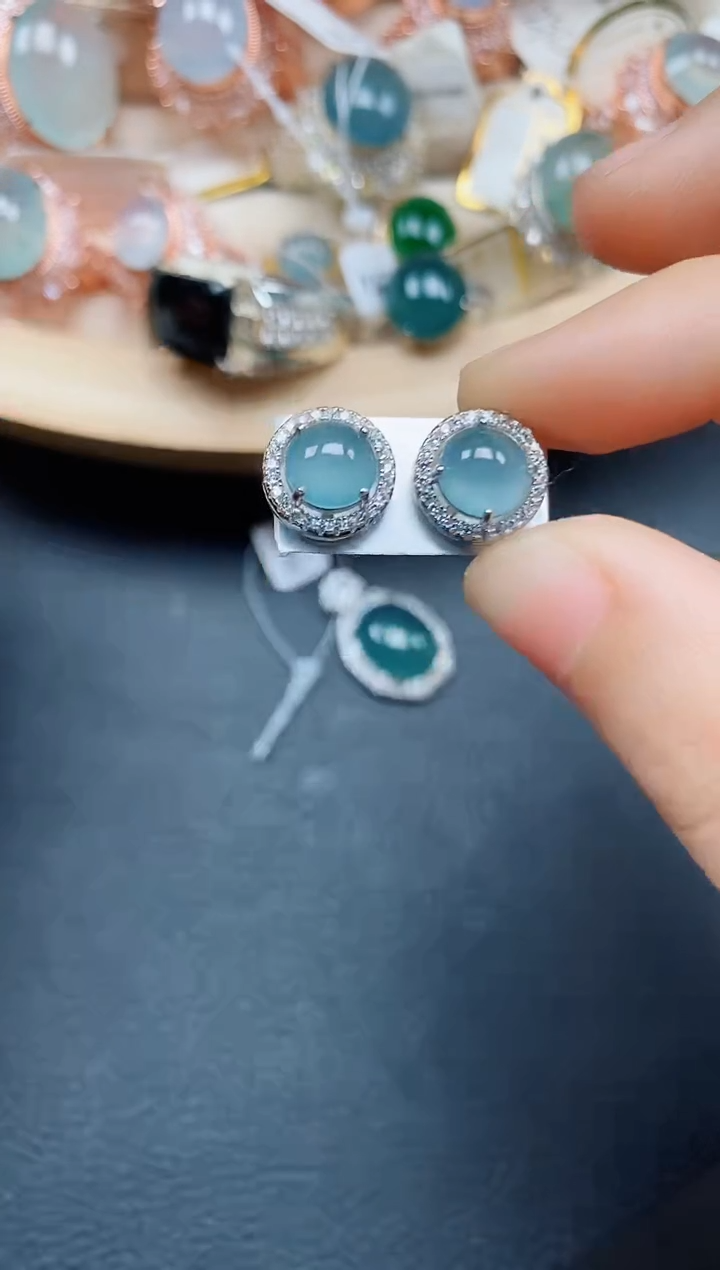 【闪购商品】翡翠耳饰银S925镶嵌翡翠