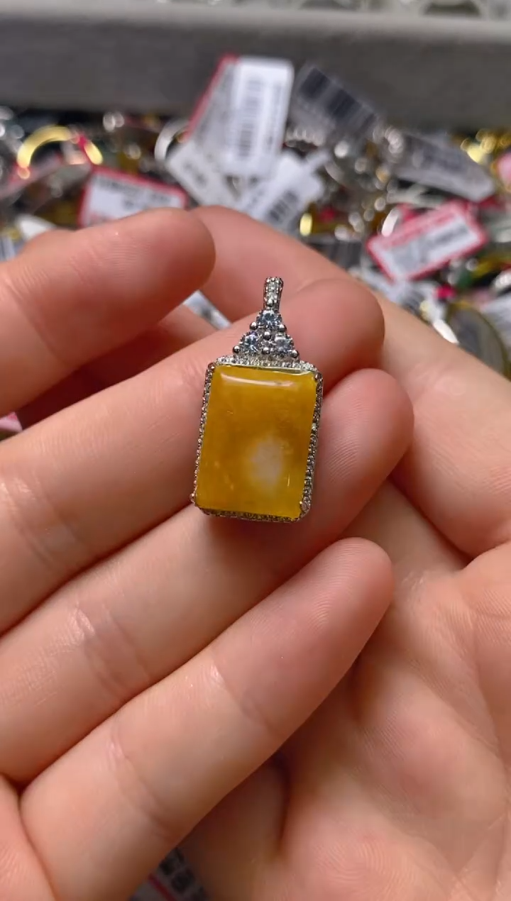 银S925镶嵌戒指翡翠百内无证书