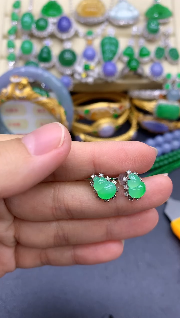 18K金镶嵌翡翠耳饰262-中国好珍宝