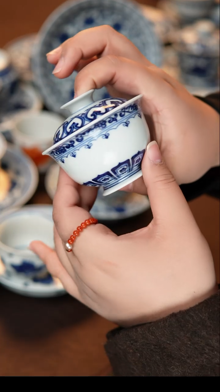 其他陶瓷宝象纹理小盖碗