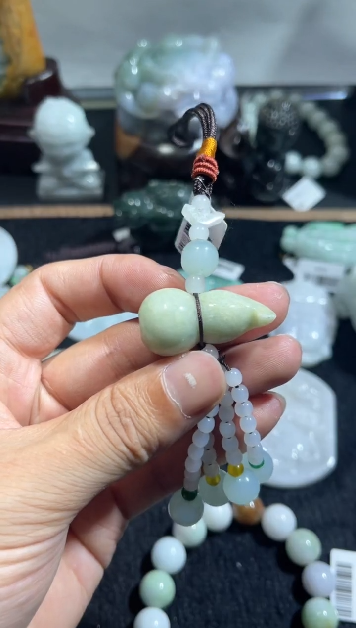 【闪购商品】翡翠颈饰未镶嵌00000123