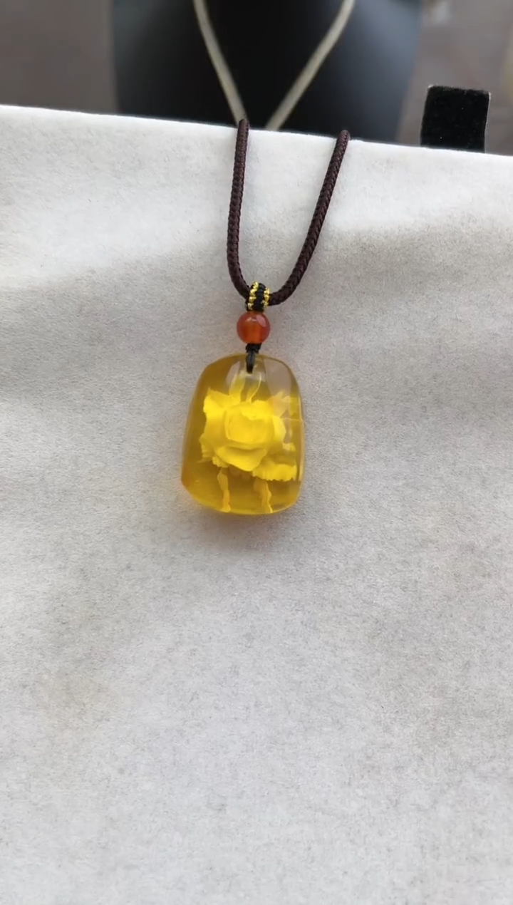 【闪购商品】琥珀裸石未镶嵌10205037-吊坠