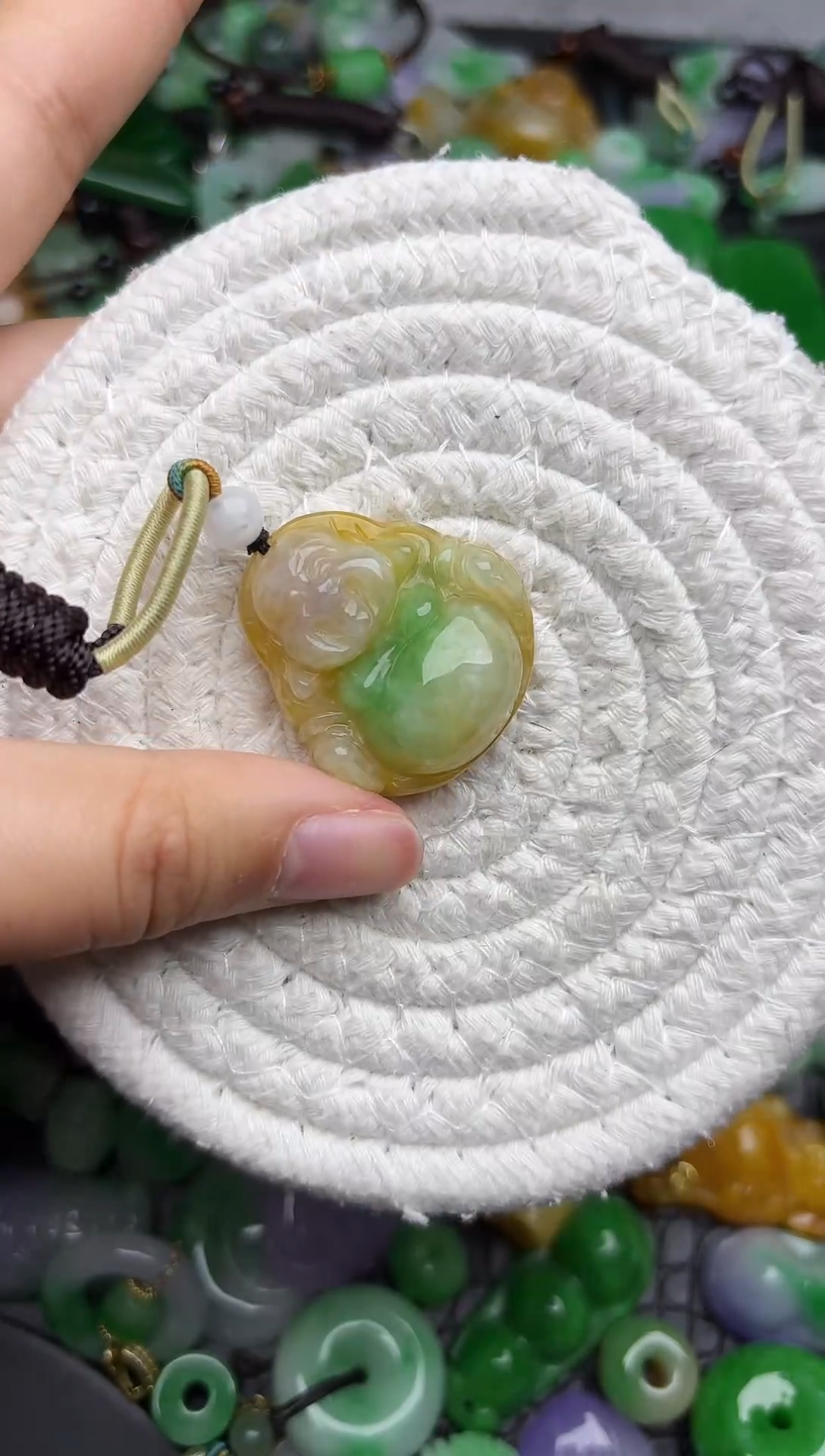 颈饰未镶嵌翡翠缅甸翡翠吊坠