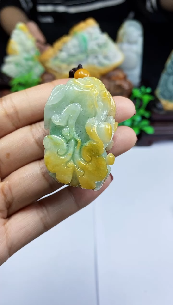 【闪购商品】翡翠颈饰未镶嵌翡翠A货