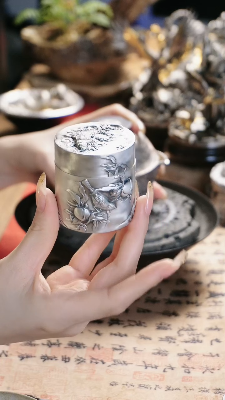 【闪购商品】 纯银寿桃锦鲤茶叶罐