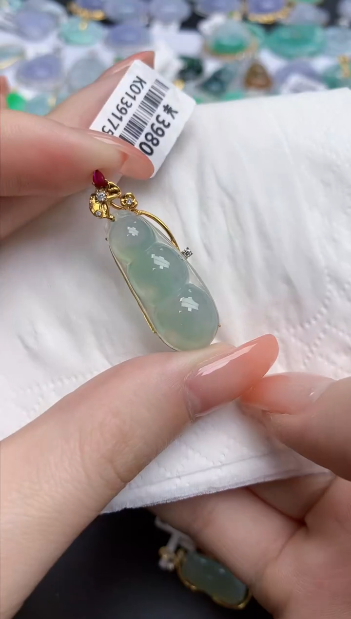 【闪购商品】翡翠颈饰18K金镶嵌天然缅甸翡翠A货