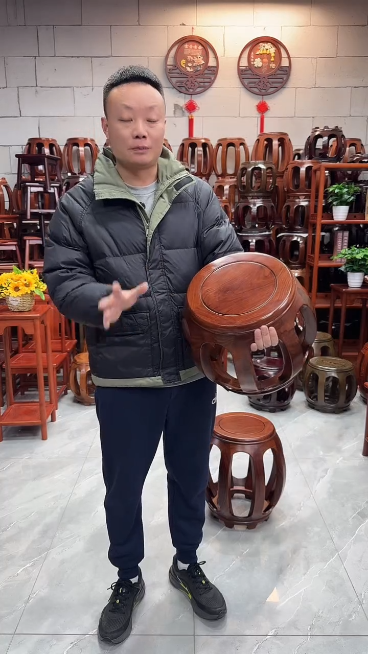 花梨木类坐具胡桃色小号鼓凳一对（两条）