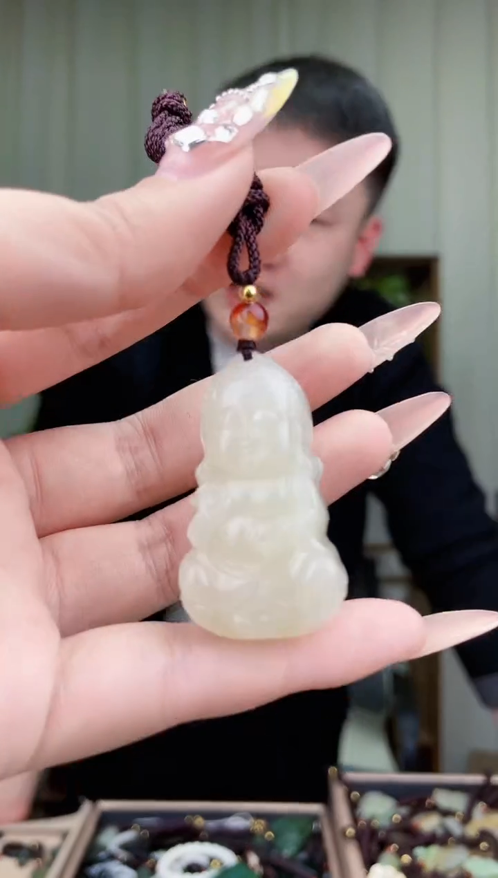 【闪购商品】和田玉挂件未镶嵌拍一发一，多样性发货！