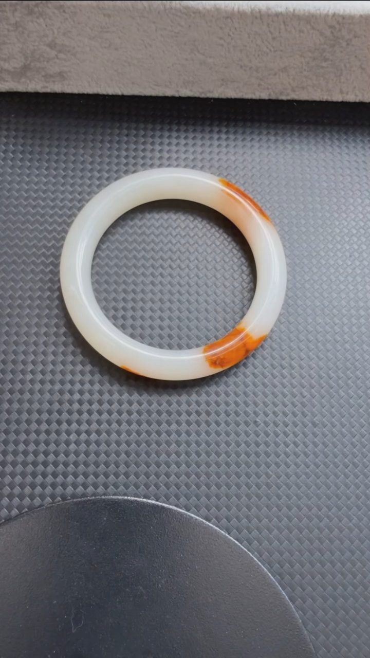 和田玉手镯未镶嵌120圈口57.8