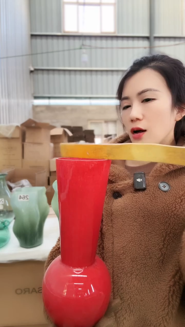 645直播玻璃花瓶