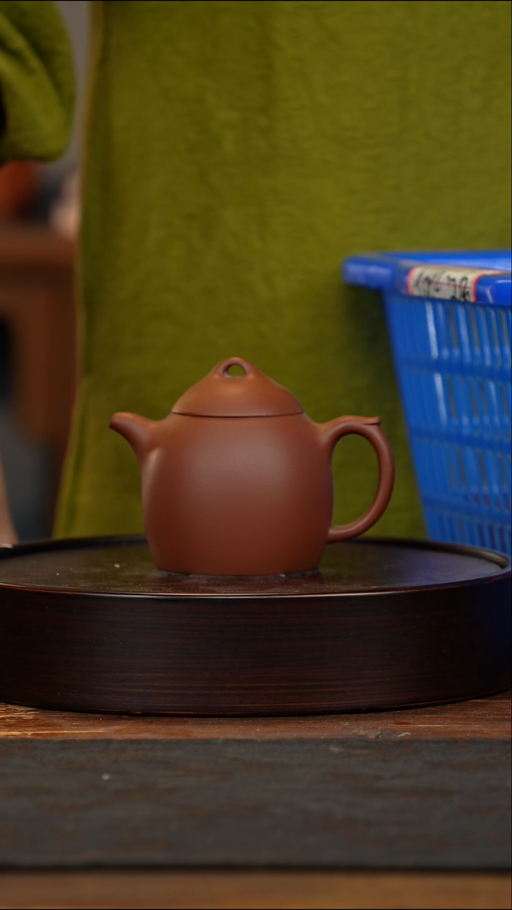 茶壶紫砂秦权壶        