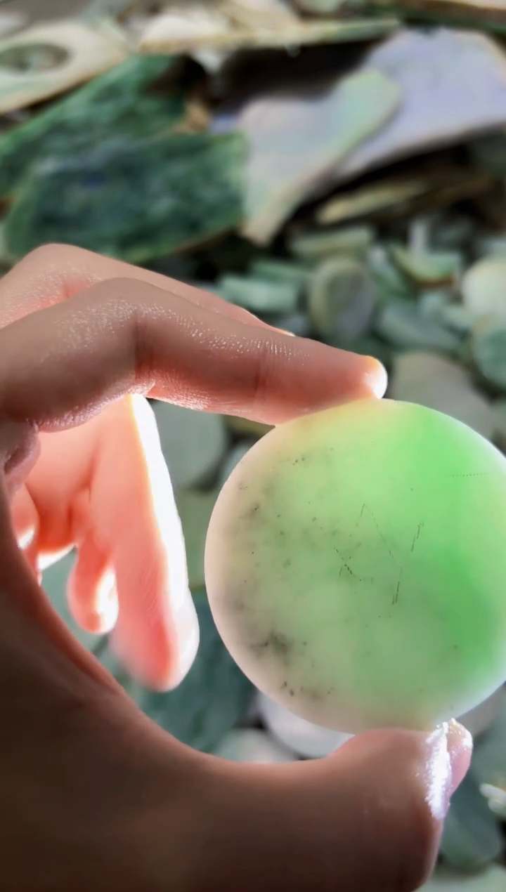 【闪购商品】翡翠颈饰未镶嵌A货吴玉2056