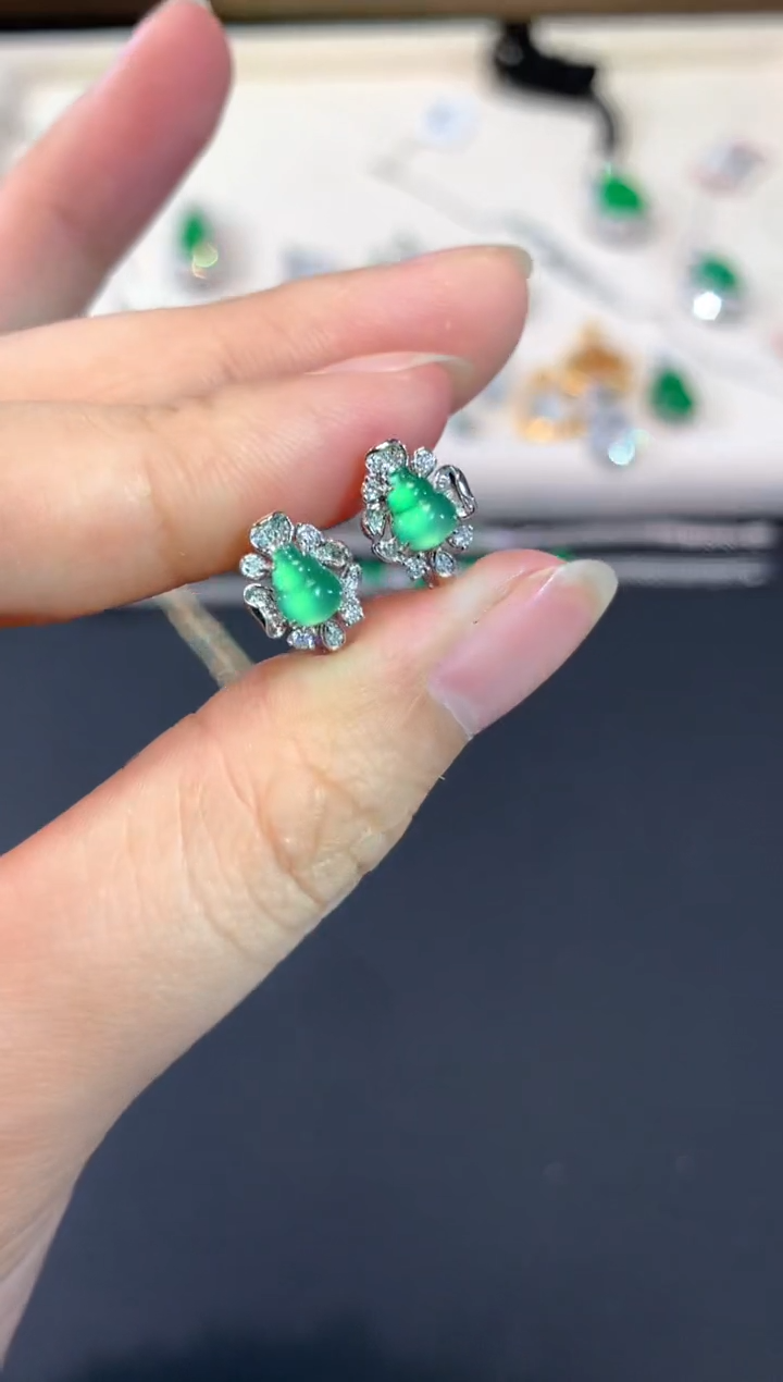 【闪购商品】翡翠耳饰18K金镶嵌A105|2980