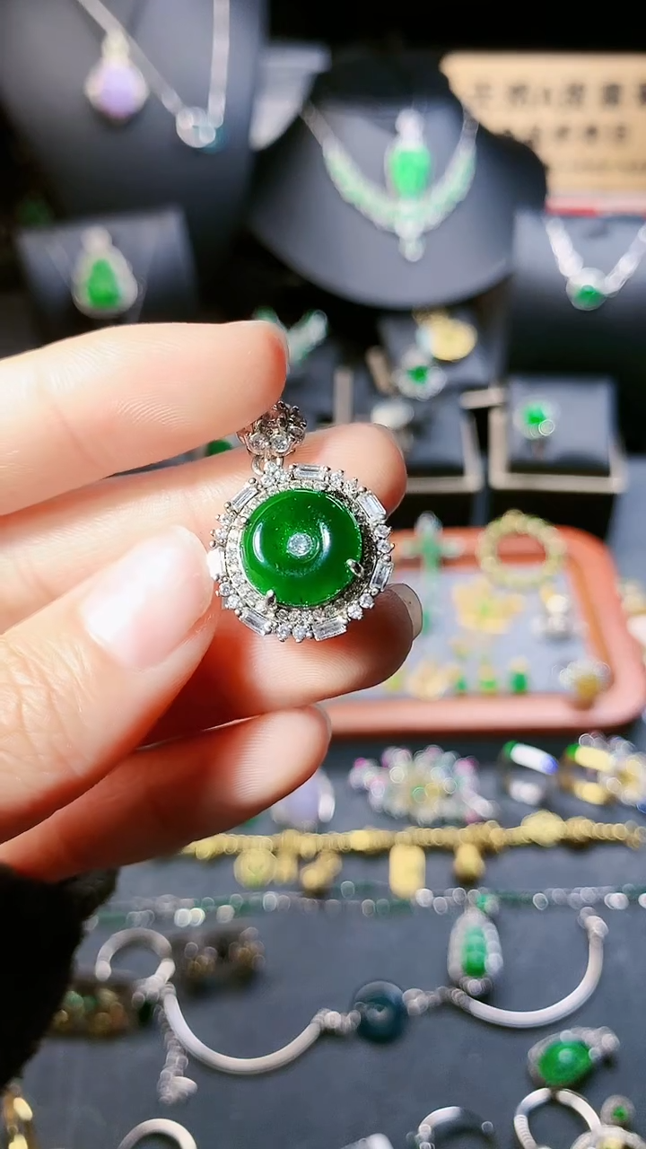 【闪购商品】翡翠吊坠(不含链)银S925镶嵌吊坠