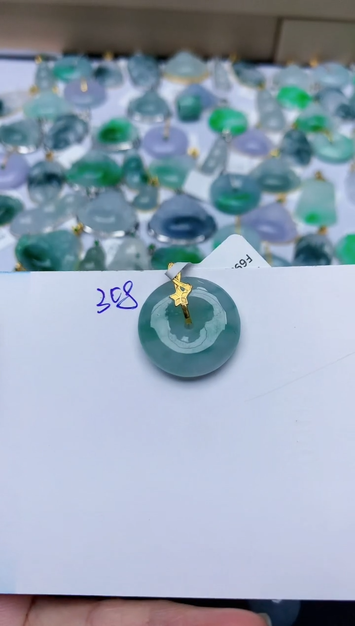 【闪购商品】翡翠颈饰18K金镶嵌天然翡翠A货   