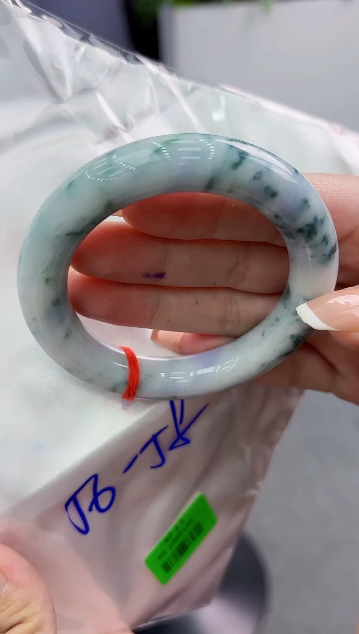 【闪购商品】翡翠手镯未镶嵌翡翠手镯