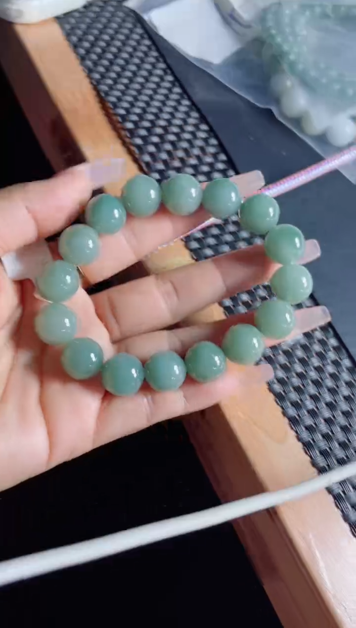 未镶嵌定制翡翠珠串