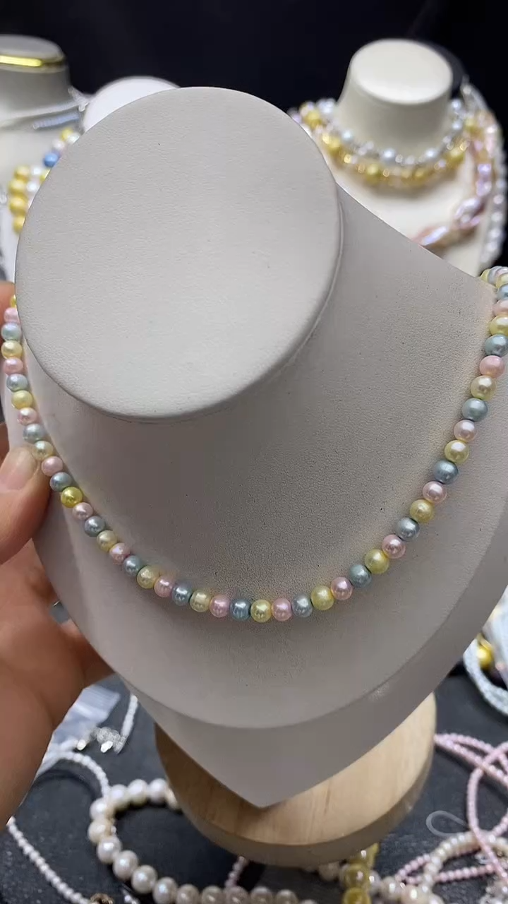 颈饰未镶嵌淡水珍珠多人