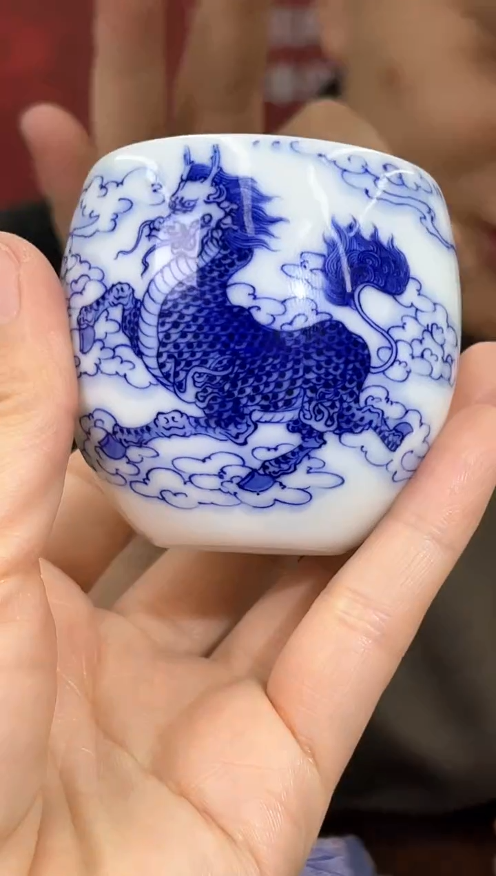 【闪购商品】972函夏非遗朱剑辉青花麒麟龙蛋杯