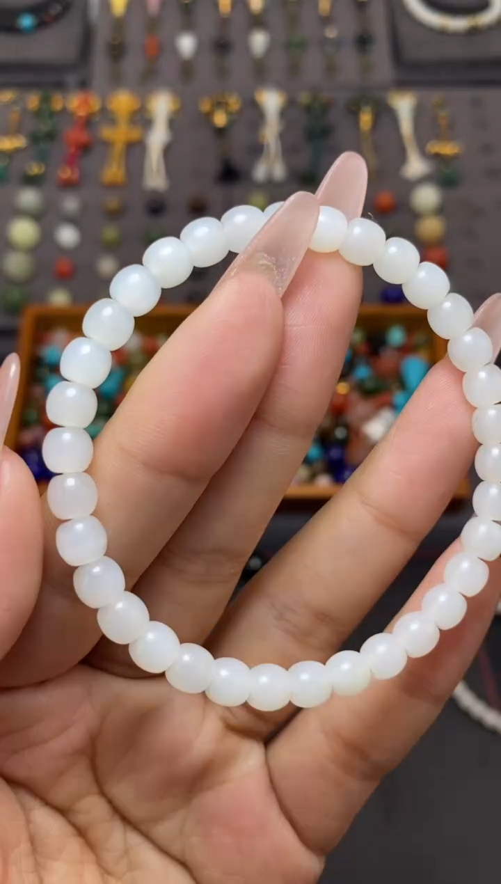 未镶嵌和田玉挂件6mm青海极限弧手串
